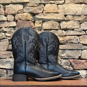 Shyanne Faye Short Western Boots Women’s